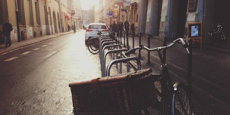 河南中大门54：以匠心产品引领门窗行业新标准